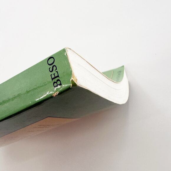 Hooked on Raw: Rejuvenate Your Body and Soul with Nature's Living Foods - Picture 5 of 14